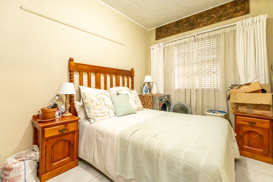2 Bedroom Property for Sale in Sea Point Western Cape